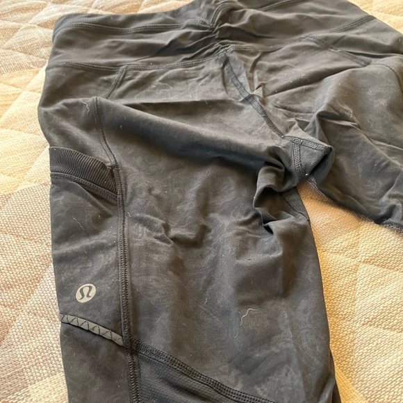 Lululemon crop leggings - Picture 3 of 6